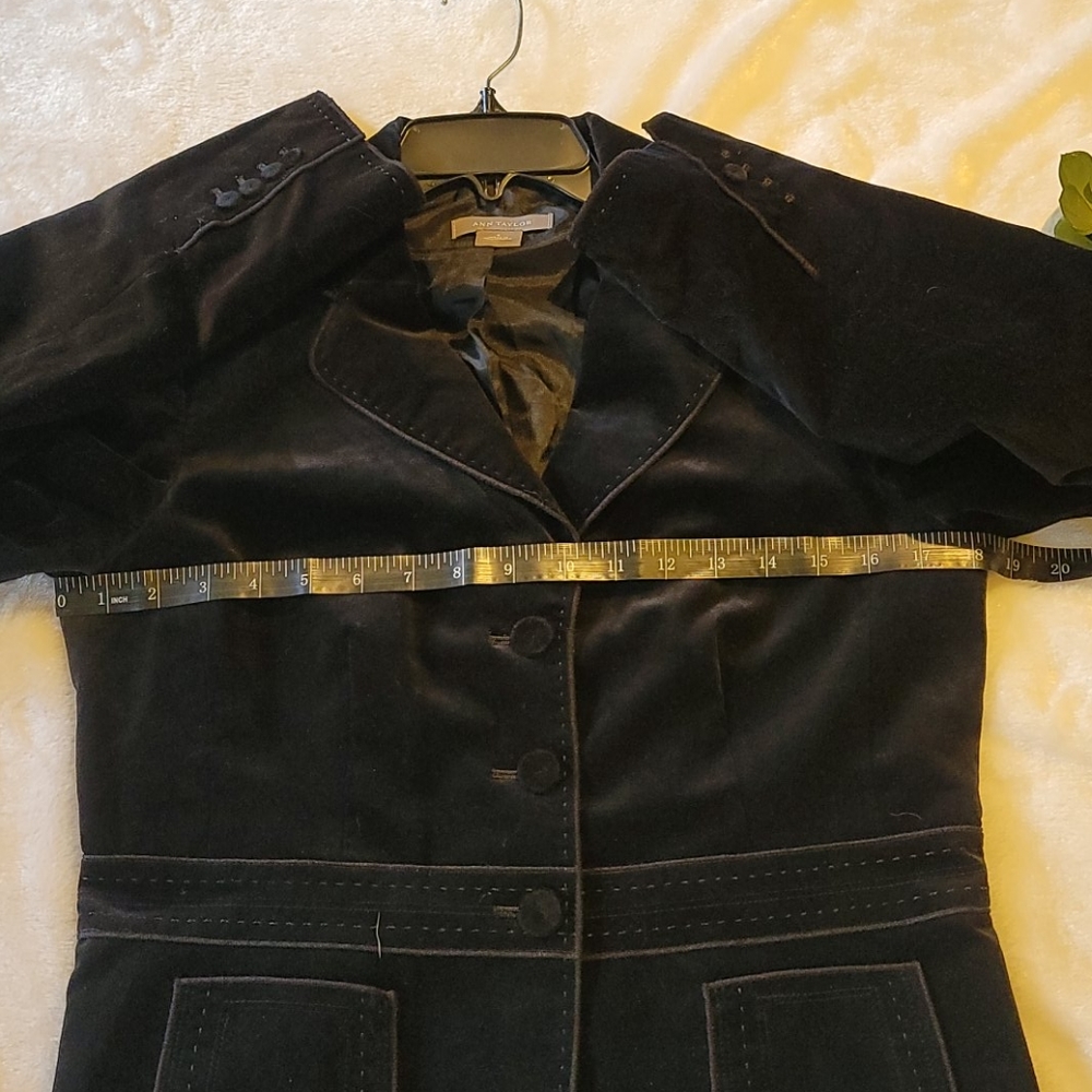 Ann Taylor Black Velvet Jacket Size 4 - Picture 10 of 12